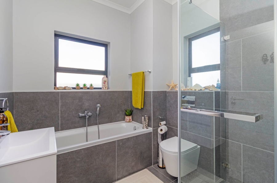 3 Bedroom Property for Sale in Sandown Western Cape